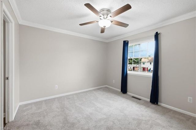 918 Seabreeze CT, Chesapeake, VA 23320