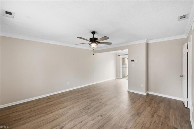 918 Seabreeze CT, Chesapeake, VA 23320