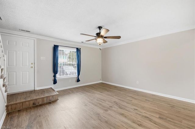 918 Seabreeze CT, Chesapeake, VA 23320