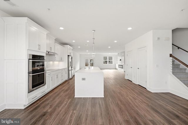 44824 TIVERTON SQ, Ashburn, VA 20147