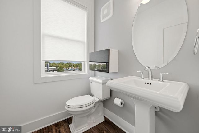 44824 TIVERTON SQ, Ashburn, VA 20147
