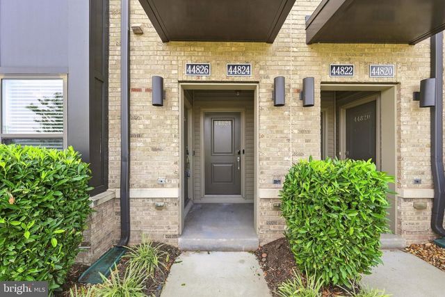 44824 TIVERTON SQ, Ashburn, VA 20147