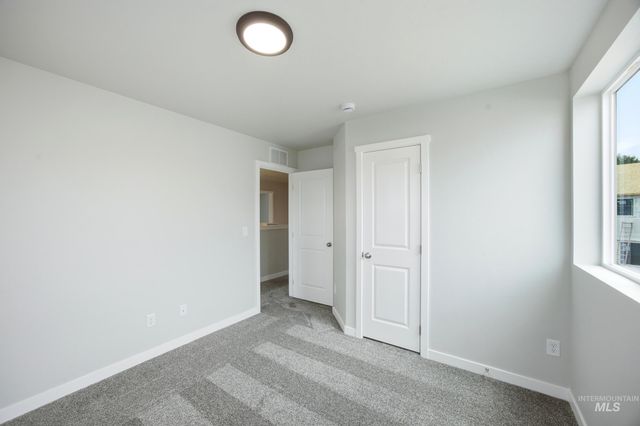 472 Merlin Ct, Middleton, ID 83644