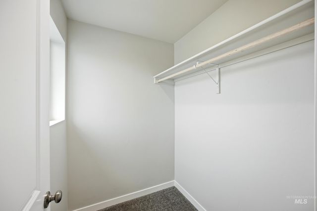 472 Merlin Ct, Middleton, ID 83644