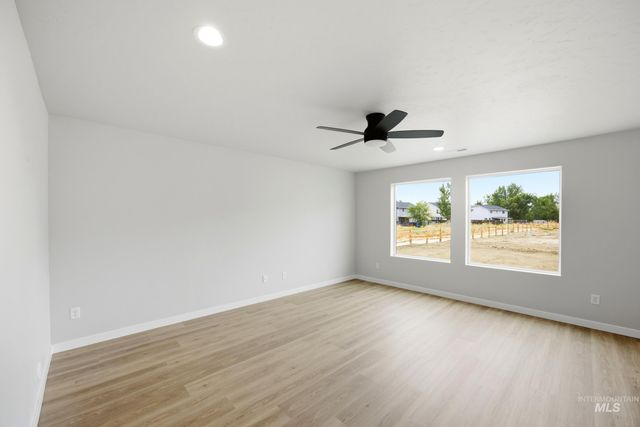 472 Merlin Ct, Middleton, ID 83644