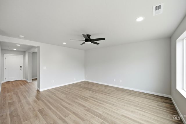 472 Merlin Ct, Middleton, ID 83644