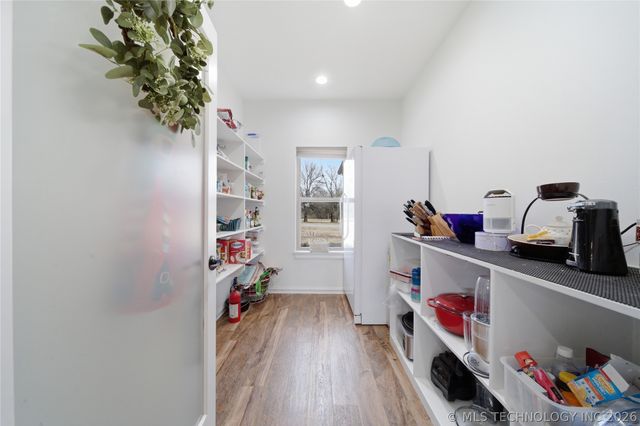 795 Blue Bird Lane, Pryor, OK 74361