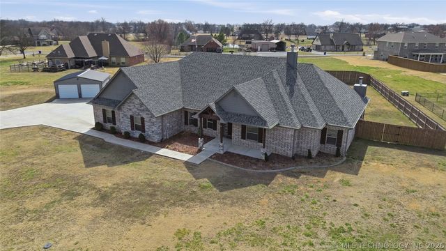 795 Blue Bird Lane, Pryor, OK 74361