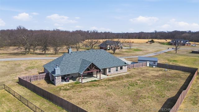 795 Blue Bird Lane, Pryor, OK 74361