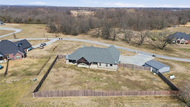 795 Blue Bird Lane, Pryor, OK 74361