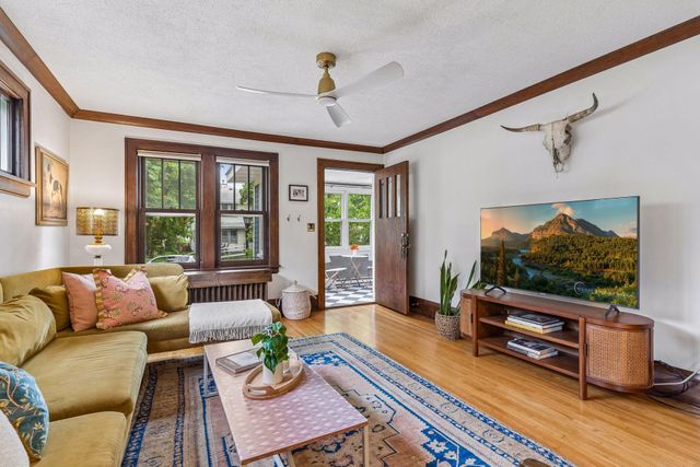 1601 Thomas Avenue, Saint Paul, MN 55104