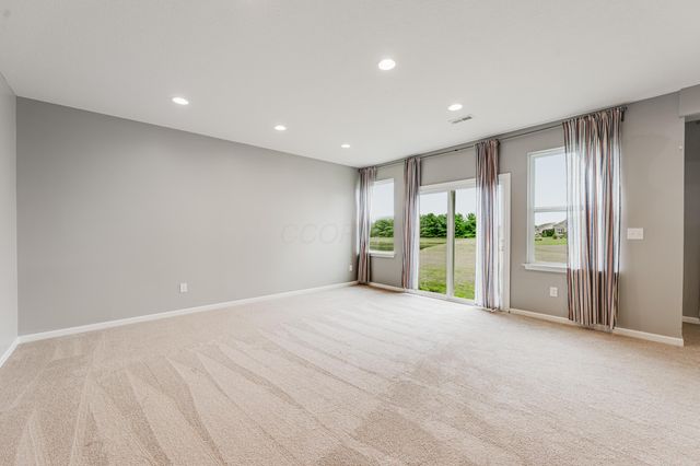324 Silver Fox Way, Delaware, OH 43015