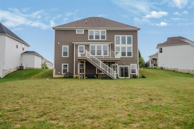 324 Silver Fox Way, Delaware, OH 43015