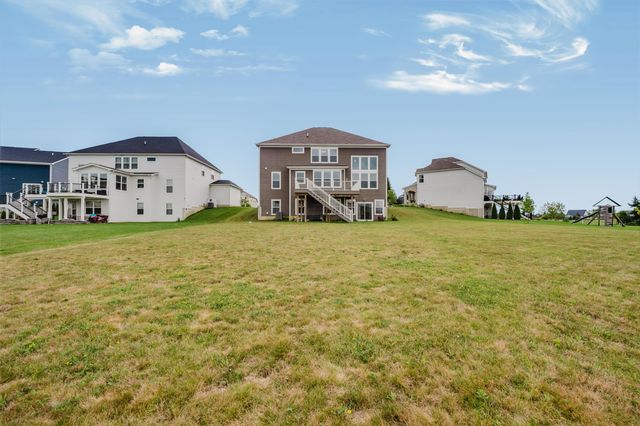 324 Silver Fox Way, Delaware, OH 43015