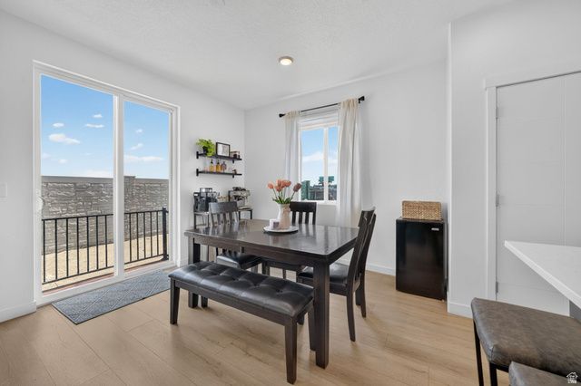 8391 S MEADOWLARK LN, West Jordan, UT 84088