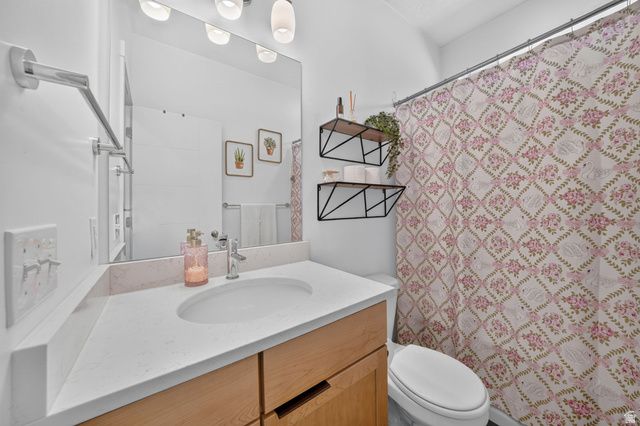 8391 S MEADOWLARK LN, West Jordan, UT 84088