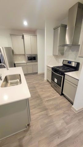 2907 Stamford Hill Lane, Houston, TX 77047