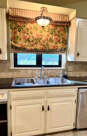 814 Spruce St, Morgan City, LA 70380