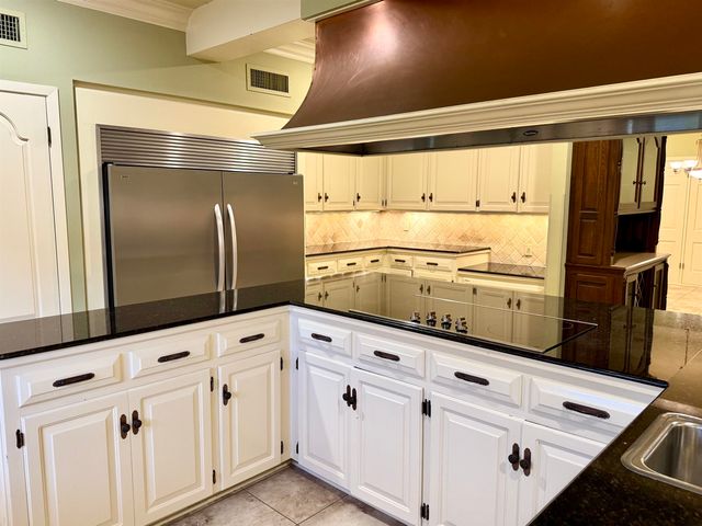 814 Spruce St, Morgan City, LA 70380