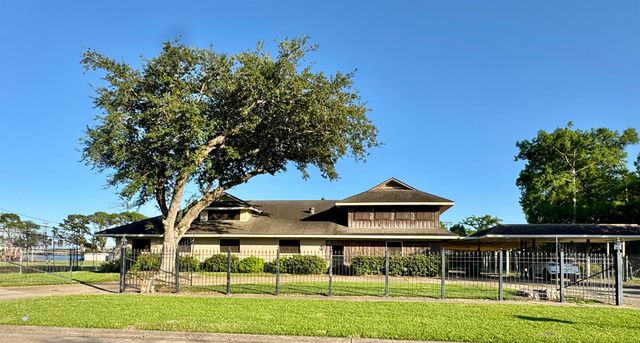 814 Spruce St, Morgan City, LA 70380