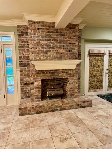 814 Spruce St, Morgan City, LA 70380