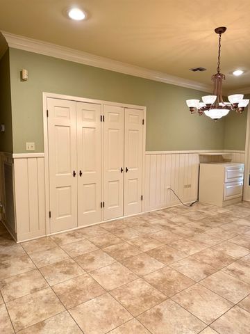 814 Spruce St, Morgan City, LA 70380