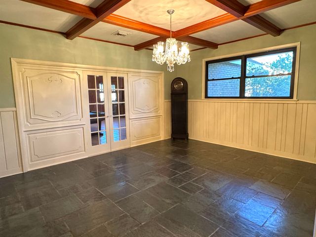 814 Spruce St, Morgan City, LA 70380