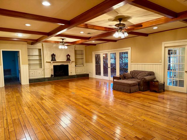 814 Spruce St, Morgan City, LA 70380