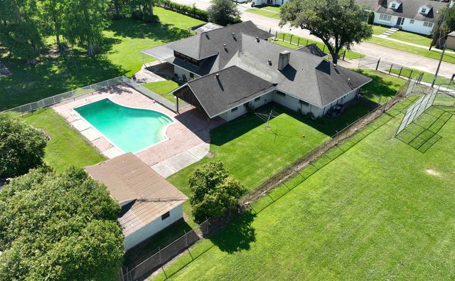 814 Spruce St, Morgan City, LA 70380