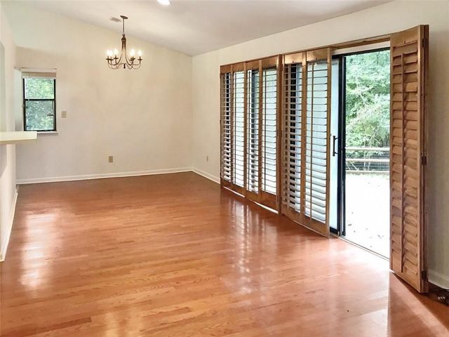 2950 Cedar Knoll Drive, Roswell, GA 30076