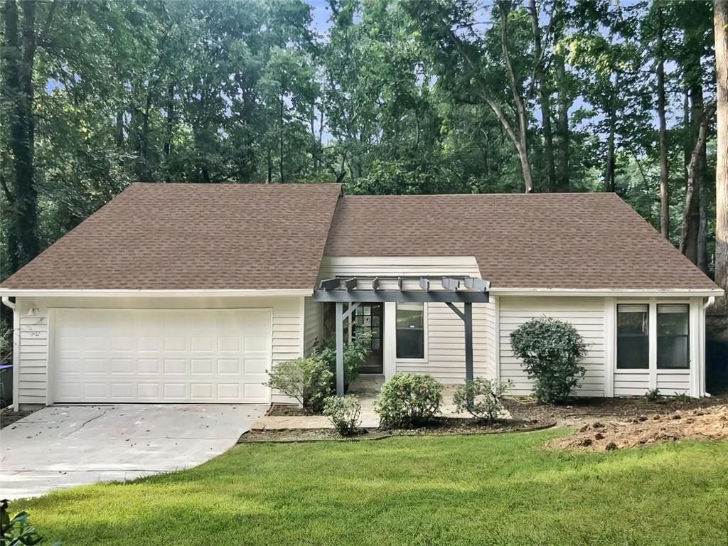 2950 Cedar Knoll Drive, Roswell, GA 30076