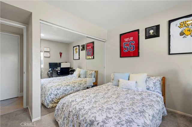 18408 Hatteras Street 44, Tarzana, CA 91356