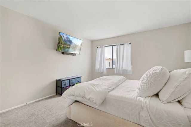 18408 Hatteras Street 44, Tarzana, CA 91356