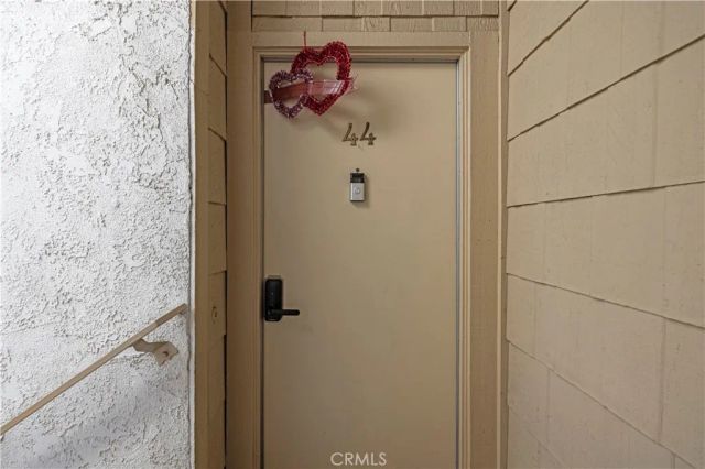 18408 Hatteras Street 44, Tarzana, CA 91356