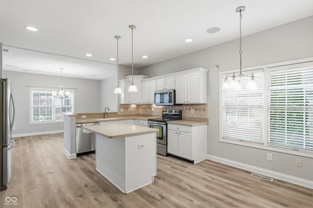 10121 Pyrite Court, Noblesville, IN 46060