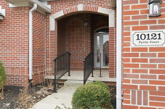 10121 Pyrite Court, Noblesville, IN 46060