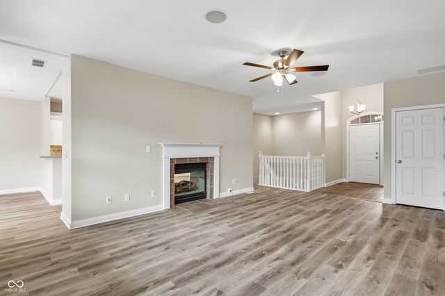 10121 Pyrite Court, Noblesville, IN 46060