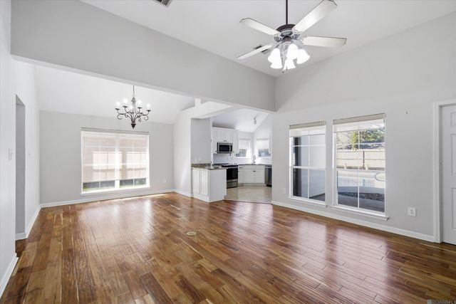 16325 Somersby, Baton Rouge, LA 70817