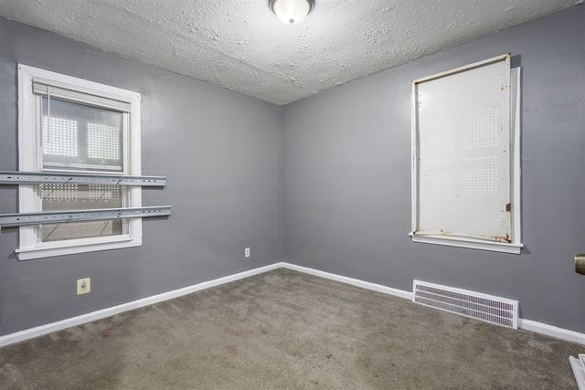 13881 Carlisle Street, Detroit, MI 48205