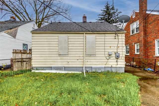 13881 Carlisle Street, Detroit, MI 48205