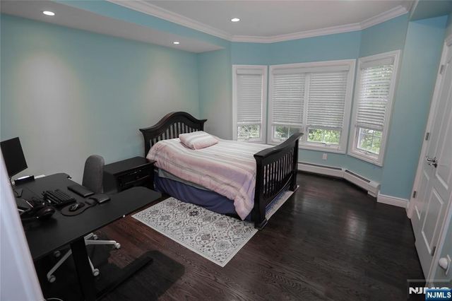 296 Forest Road, Fort Lee, NJ 07024