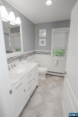 296 Forest Road, Fort Lee, NJ 07024