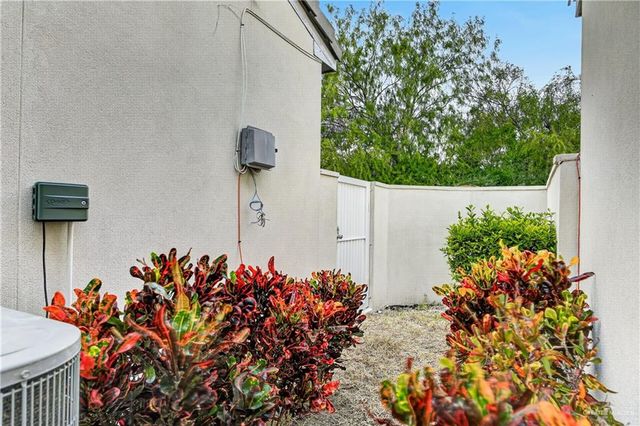 1333 Ozark Avenue, Mcallen, TX 78504