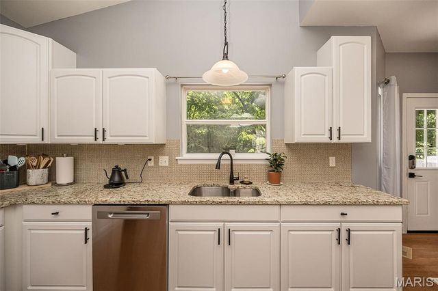 831 Legends View Drive, Eureka, MO 63025
