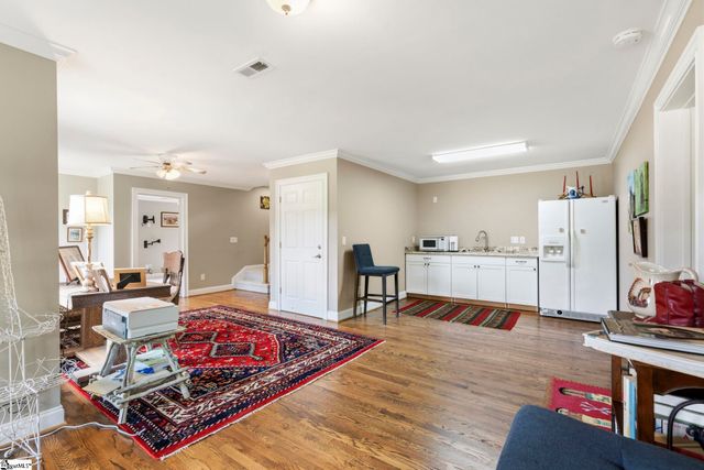 9 Belle Terre Court, Greenville, SC 29609
