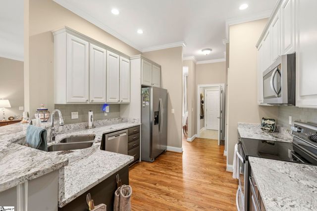 9 Belle Terre Court, Greenville, SC 29609