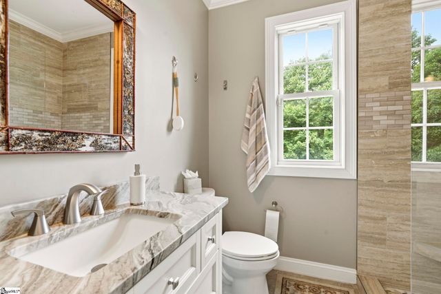 9 Belle Terre Court, Greenville, SC 29609