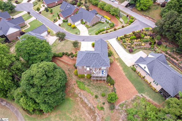 9 Belle Terre Court, Greenville, SC 29609