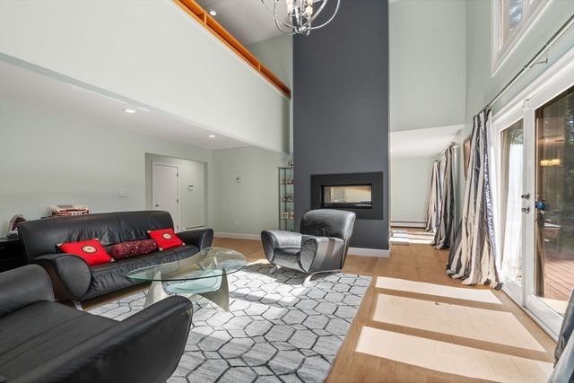 47 Dedham St, Sharon, MA 02067