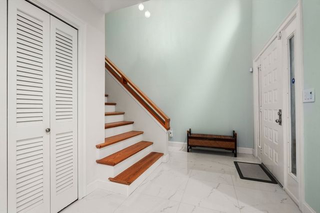 47 Dedham St, Sharon, MA 02067